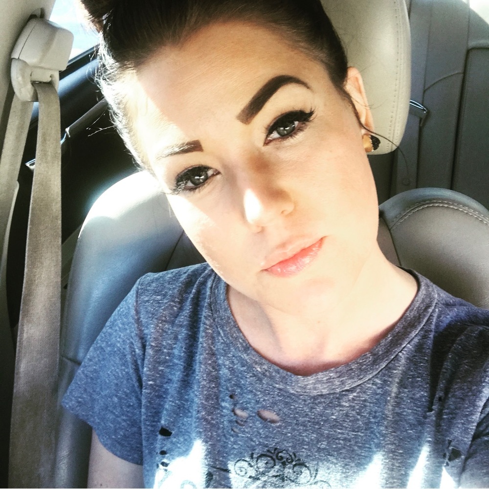 Meet your Posher, Melissa